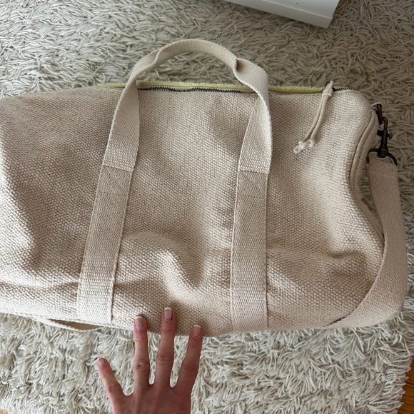 Universal Threads Colorful Women's Beach Bag - Picture 3 of 8